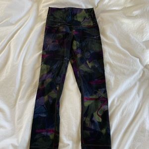 Lululemon cropped leggings